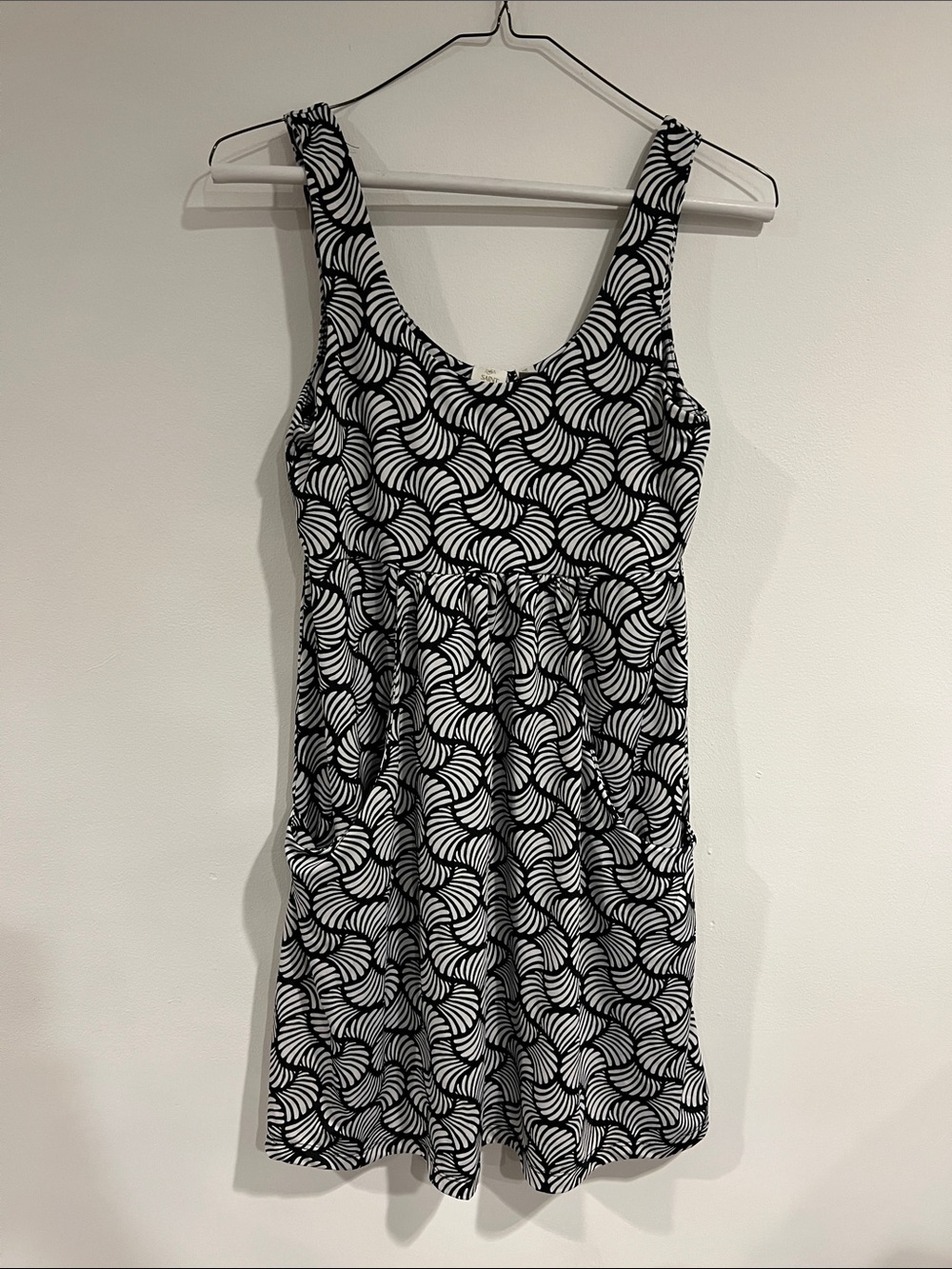 Black & White Patterned Sleeveless Women's Dress / Cover Up